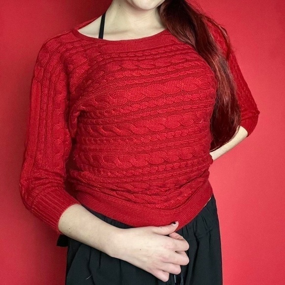 Red Christmas style sweater ❤️❤️​​​​​​​​​​​​​​​​​​ - Picture 2 of 4